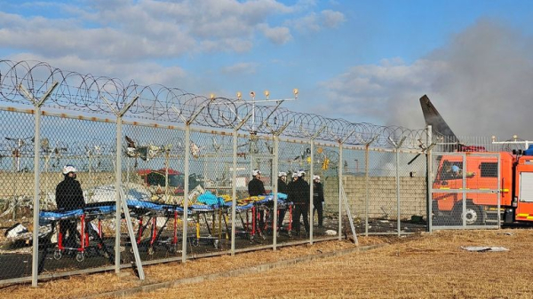 At least 85 dead and dozens missing after plane crashes at South Korea airport