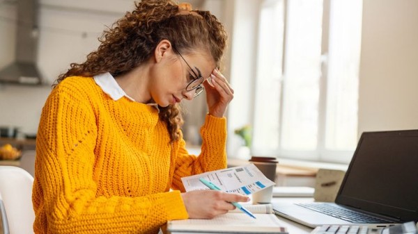 Bank of England keeps 'gradual' cut prospects alive as interest rate held