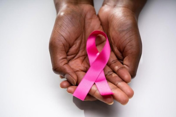 Breast, ovary removal might extend lives of women with breast cancer genes Breast, ovary removal might extend lives of women with breast cancer genes
