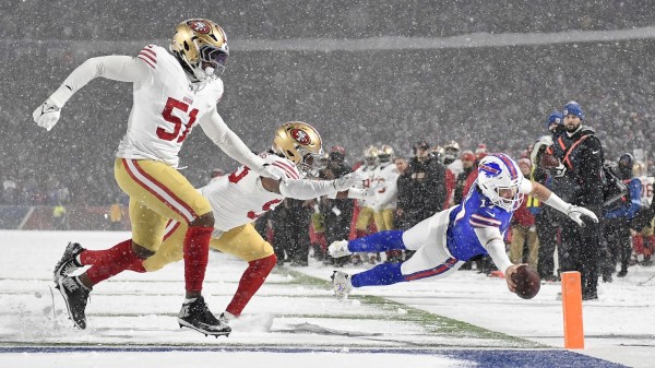 
Bills clinch playoff spot after historic QB statline in snowy conditions, Steelers tie record: NFL Week 13 Sunday review

