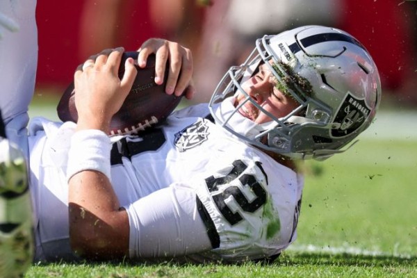 Records broken, QB return to Minnesota ends in heavy defeat, Chiefs’ ‘doink for the division’ kick: NFL Week 14 Sunday review
Records broken, QB return to Minnesota ends in heavy defeat, Chiefs’ ‘doink for the division’ kick: NFL Week 14 Sunday review