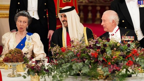 King hosts Qatari ruler at state banquet - with David Beckham sat next to Kemi Badenoch King hosts Qatari ruler at state banquet - with David Beckham sat next to Kemi Badenoch