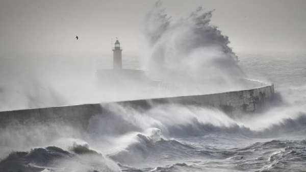 Met Office issues weather warnings for heavy rain and gusts of up to 80mph across UK Met Office issues weather warnings for heavy rain and gusts of up to 80mph across UK