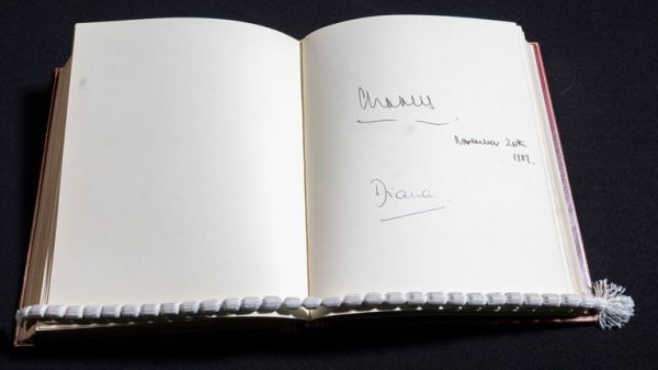 Presidents, princes and prime ministers signed extraordinary collection of No 10 visitors' books made public for first time Presidents, princes and prime ministers signed extraordinary collection of No 10 visitors' books made public for first time