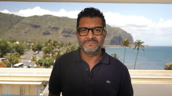 Relative 'desperate for news' from cyclone-hit island as communities prepare emergency aid Relative 'desperate for news' from cyclone-hit island as communities prepare emergency aid