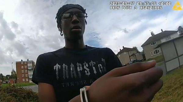 Schoolgirl Elianne Andam posted video on Snapchat before fatal stabbing over teddy bear, court hears Schoolgirl Elianne Andam posted video on Snapchat before fatal stabbing over teddy bear, court hears