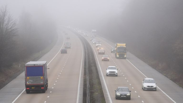 UK weather: Dozens of flights delayed as major UK airport issues fog warning UK weather: Dozens of flights delayed as major UK airport issues fog warning