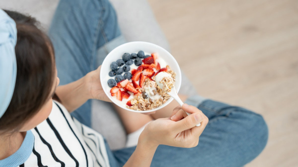 6 tips to ‘detox’ after excessive holiday eating and drinking 6 tips to ‘detox’ after excessive holiday eating and drinking