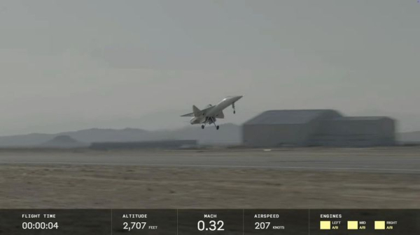 Boom Supersonic's XB-1 prototype jet breaks sound barrier for first time Boom Supersonic's XB-1 prototype jet breaks sound barrier for first time