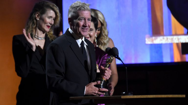 David Lynch: Twin Peaks and Mulholland Drive director dies