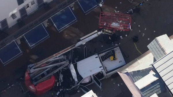 New Orleans 'terror attacker' Shamsud-Din Jabbar had ISIS flag on truck - as first victims named New Orleans 'terror attacker' Shamsud-Din Jabbar had ISIS flag on truck - as first victims named