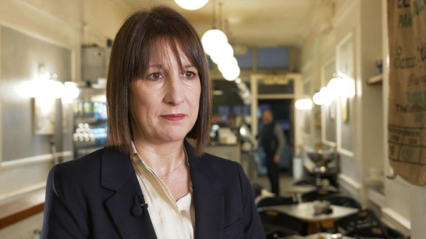 Rachel Reeves lands in China amid pressure to cancel trip over market turmoil