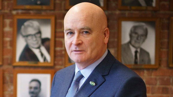 RMT union boss Mick Lynch announces retirement