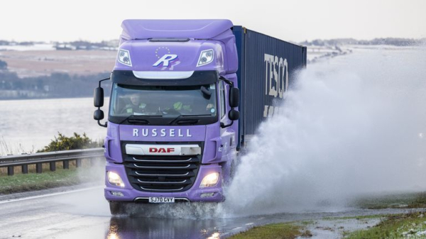 UK weather: Fresh amber warning for rain into New Year's Day as wind and downpours cancel celebrations UK weather: Fresh amber warning for rain into New Year's Day as wind and downpours cancel celebrations