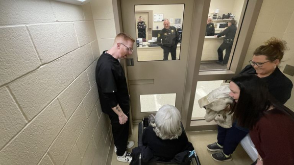 104 year-old woman granted birthday wish and taken to New York prison 104 year-old woman granted birthday wish and taken to New York prison