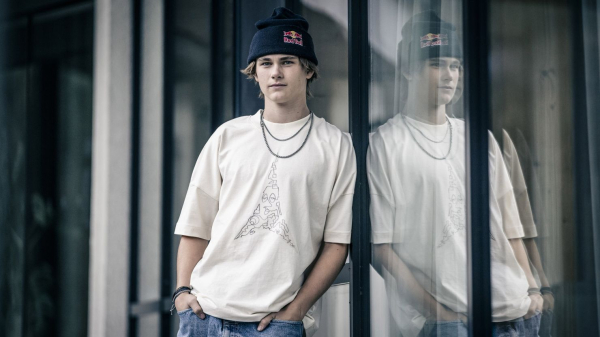 After breaking both legs and shattering his ‘invincibility complex’ in a crash, freeskier Kai Jones returned to ‘ground zero’
 
After breaking both legs and shattering his ‘invincibility complex’ in a crash, freeskier Kai Jones returned to ‘ground zero’