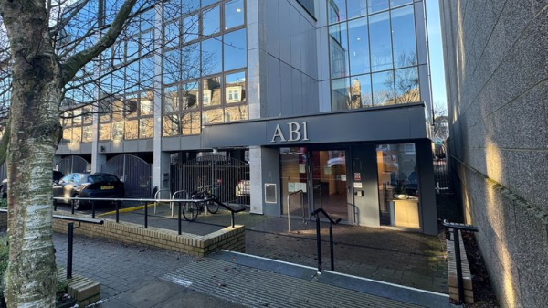 Keir Starmer's 1,000 jobs pledge could take 20 years, GB Energy boss admits Keir Starmer's 1,000 jobs pledge could take 20 years, GB Energy boss admits