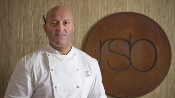 Michelin-starred chefs pick favourite cheap restaurants across every part of UK - with famous burger chain making list Michelin-starred chefs pick favourite cheap restaurants across every part of UK - with famous burger chain making list