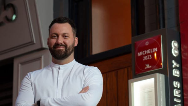 Michelin-starred chefs pick favourite cheap restaurants across every part of UK - with famous burger chain making list Michelin-starred chefs pick favourite cheap restaurants across every part of UK - with famous burger chain making list