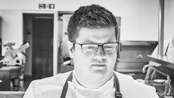 Michelin-starred chefs pick favourite cheap restaurants across every part of UK - with famous burger chain making list Michelin-starred chefs pick favourite cheap restaurants across every part of UK - with famous burger chain making list