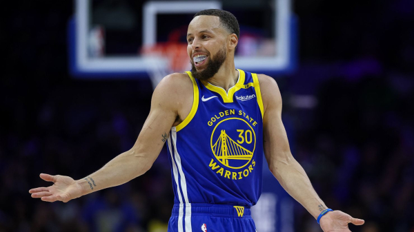 Steph Curry dunks for first time in six years, says it will be ‘the last’ of his career
 
Steph Curry dunks for first time in six years, says it will be ‘the last’ of his career