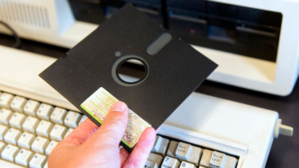 Microsoft is shutting down Skype: What other technologies have become obsolete? Microsoft is shutting down Skype: What other technologies have become obsolete?