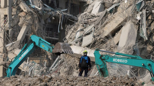 Myanmar earthquake: Footage shows buildings collapse, as more than 1,600 killed and 3,408 injured