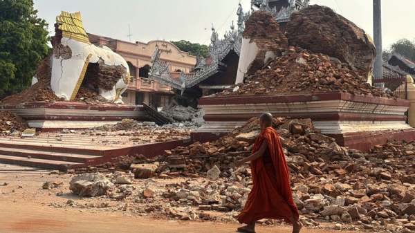 Myanmar earthquake: Military regime targeting 'civilian areas' with airstrikes in wake of disaster, armed group claims Myanmar earthquake: Military regime targeting 'civilian areas' with airstrikes in wake of disaster, armed group claims