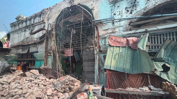 Myanmar earthquake: Military regime targeting 'civilian areas' with airstrikes in wake of disaster, armed group claims Myanmar earthquake: Military regime targeting 'civilian areas' with airstrikes in wake of disaster, armed group claims