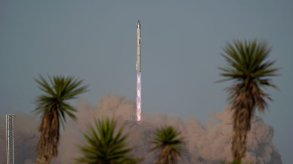 SpaceX Starship rocket explodes during test flight - as 'space launch debris' grounds flights in Florida SpaceX Starship rocket explodes during test flight - as 'space launch debris' grounds flights in Florida