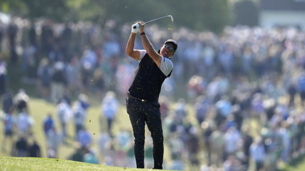 Golfer Phil Mickelson’s strict weight loss diet: Doctor shares what to know