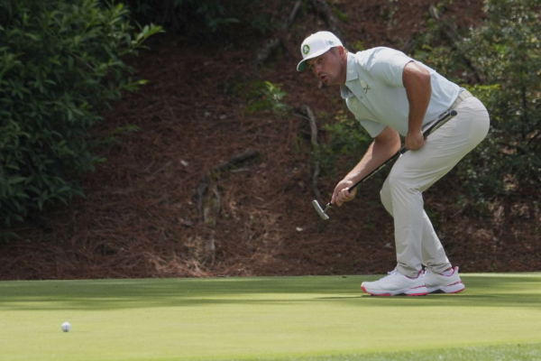 
Rory McIlroy and Bryson DeChambeau cut into Justin Rose’s lead at the Masters

