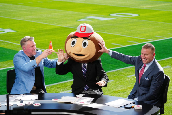 Iconic ESPN broadcaster Lee Corso to retire from ‘College Gameday’
 
Iconic ESPN broadcaster Lee Corso to retire from ‘College Gameday’