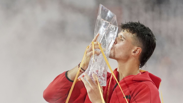 
Miami Open: Unseeded teenager Jakub Menšík denies idol Novak Djokovic his 100th career title
