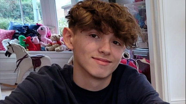 Calls for 'irresponsible' UK government to follow Canada's lead on rules for young drivers