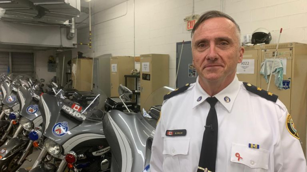 Calls for 'irresponsible' UK government to follow Canada's lead on rules for young drivers