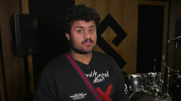 'Children can't go to the shop without fear of being stabbed': Young people in Birmingham drill recording studio on reality of knife crime