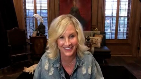 Erin Brockovich: 'My chiropractor saw mud on my stiletto - I said, I've been collecting dead frogs' Erin Brockovich: 'My chiropractor saw mud on my stiletto - I said, I've been collecting dead frogs'