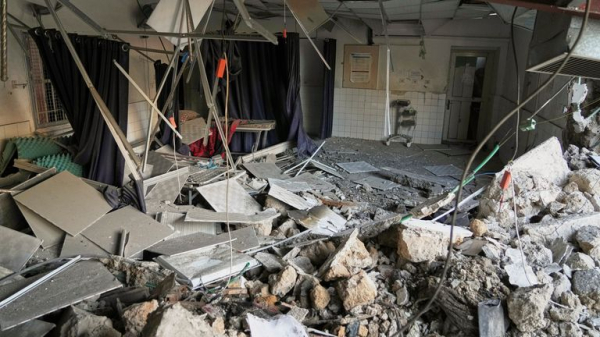 Israeli air strike hits Gaza hospital Israeli air strike hits Gaza hospital
