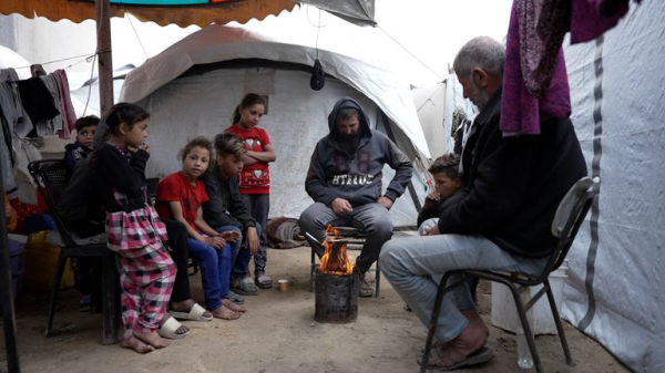 Lack of heavy rescue equipment into Gaza leaves hundreds to die slow deaths under rubble Lack of heavy rescue equipment into Gaza leaves hundreds to die slow deaths under rubble