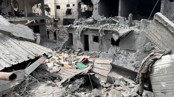 Lack of heavy rescue equipment into Gaza leaves hundreds to die slow deaths under rubble Lack of heavy rescue equipment into Gaza leaves hundreds to die slow deaths under rubble