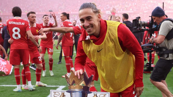 Liverpool win Premier League title to equal Man Utd's record Liverpool win Premier League title to equal Man Utd's record