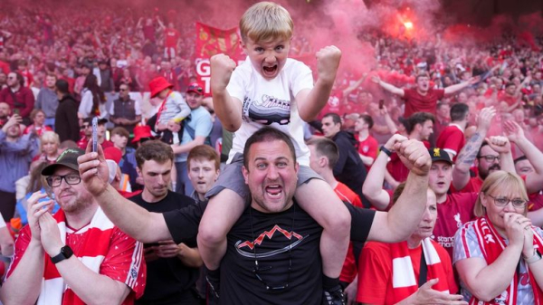 Liverpool win Premier League title to equal Man Utd's record Liverpool win Premier League title to equal Man Utd's record