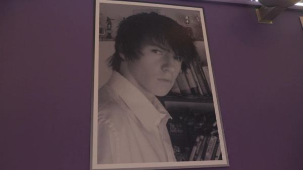 Tech firms face fines up to £60,000 for failing to remove knife crime content Tech firms face fines up to £60,000 for failing to remove knife crime content