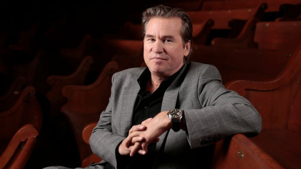 Tom Cruise leads moment of silence in tribute to 'dear friend' Val Kilmer Tom Cruise leads moment of silence in tribute to 'dear friend' Val Kilmer