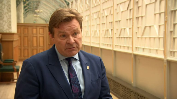 UB40 say striking Birmingham bin workers 'shouldn't give up' UB40 say striking Birmingham bin workers 'shouldn't give up'