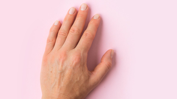 Left-handed people could be at higher risk for some neurological disorders: study Left-handed people could be at higher risk for some neurological disorders: study