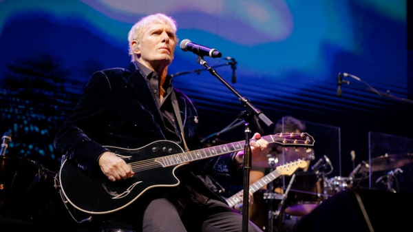 Michael Bolton had strange symptoms before brain cancer diagnosis: ‘Something’s wrong’ Michael Bolton had strange symptoms before brain cancer diagnosis: ‘Something’s wrong’