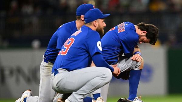 
Fan hospitalized after scary fall from outfield wall during Cubs and Pirates game
