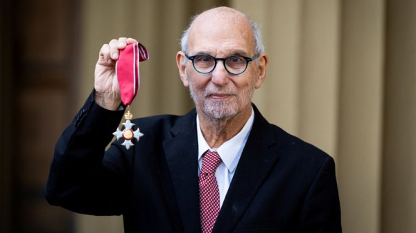 Former BBC executive and presenter Alan Yentob dies